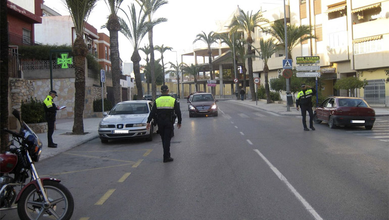 La Policía Local realizará controles de cinturón de seguridad y asientos infantiles del 11 al 17 de septiembre